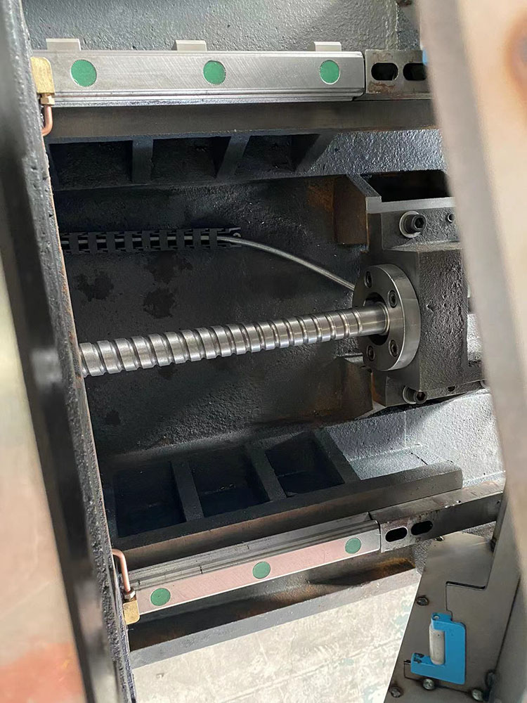 ШАРИКО-ВИНТОВЫЕ ПЕРЕДАЧИ LSK (ТАЙВАНЬ)