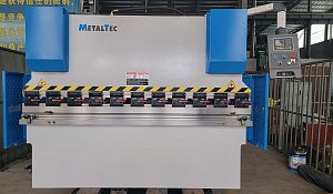 MetalTec HBM 63/2500 (E22, инвертор заднего упора) листогибочный гидравлический пресс