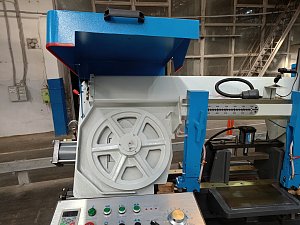 MetalTec MBS 330/50 CH ленточнопильный станок для резки металла под углом 90°