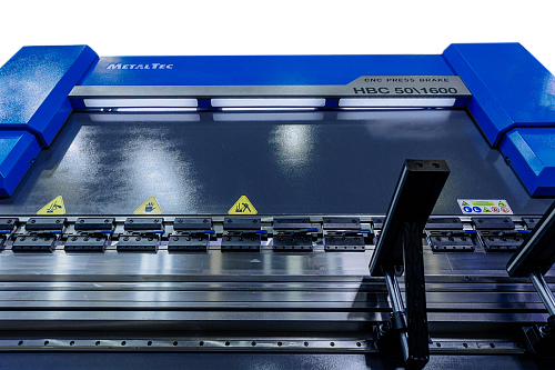 MetalTec HBC 170/3200 Листогибочные гидравлические прессы с ЧПУ