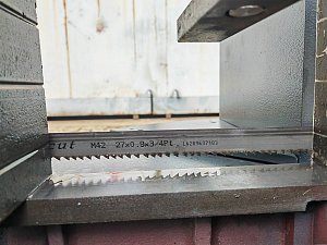 MetalTec BS 300 CZ ленточнопильный станок c поворотом пильного модуля под углом до 60°